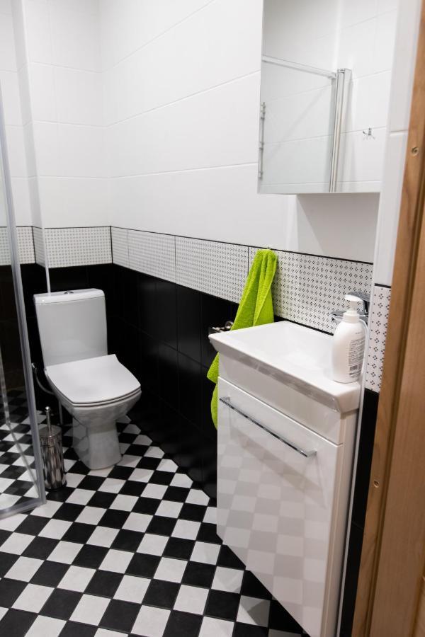 Hot Riga Ernestines Iela 7-7 Enjoy The Feel Of Home And History! Exteriör bild