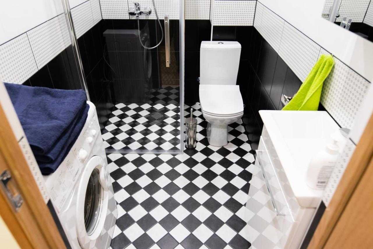 Hot Riga Ernestines Iela 7-7 Enjoy The Feel Of Home And History! Exteriör bild