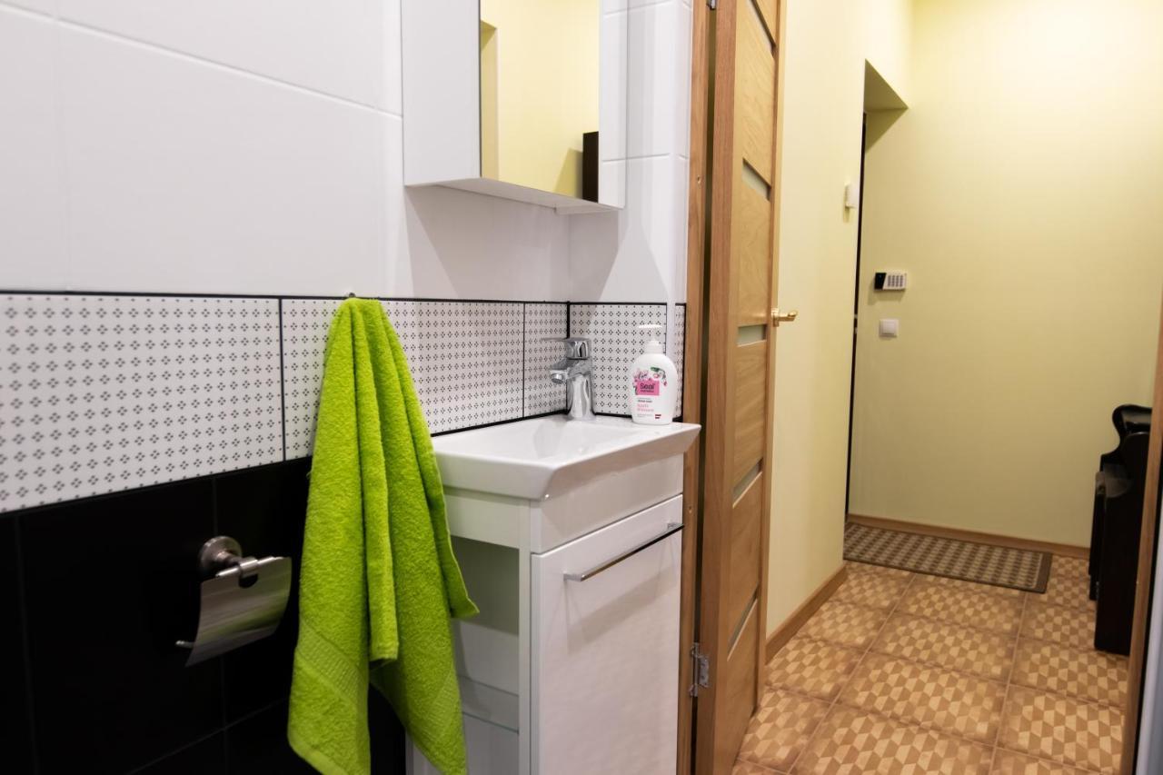 Hot Riga Ernestines Iela 7-7 Enjoy The Feel Of Home And History! Exteriör bild